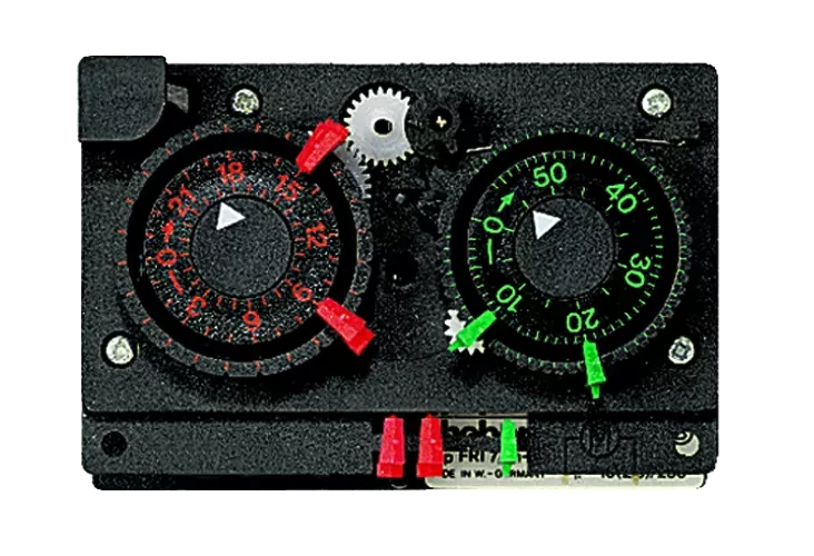 Аналоговый таймер Theben FRI 77 g-2 (770832)